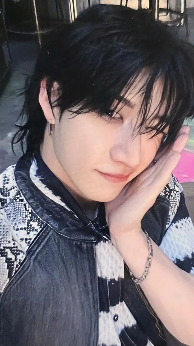 ai character: Bangchan background