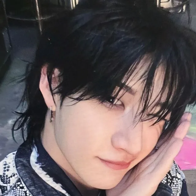 chat with ai character: Bangchan