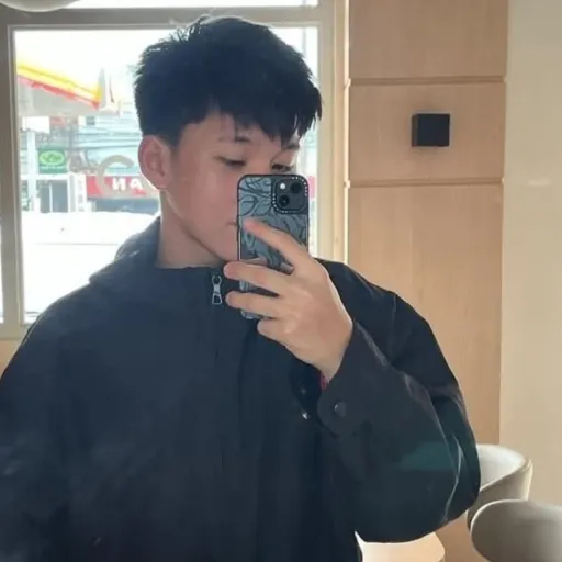 creator Clark Z. Vanoz's avatar