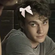 chat with ai character: Mattheo Riddle