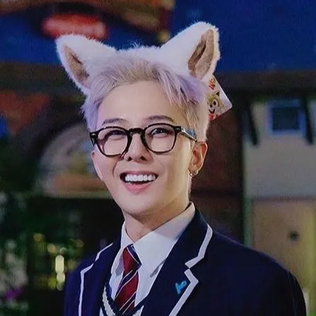 chat with ai character: G-dragon 