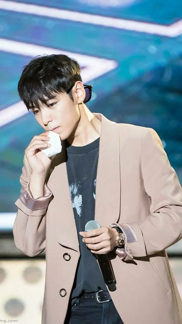 ai character: Choi Seung Hyun🤍~ background