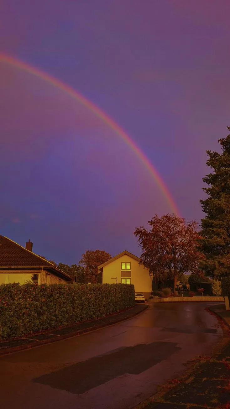 ai character: worm background