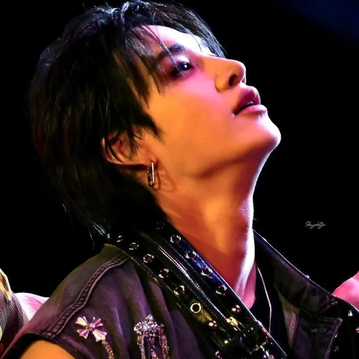 chat with ai character: Bangchan 