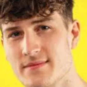 chat with ai character: Overstrand