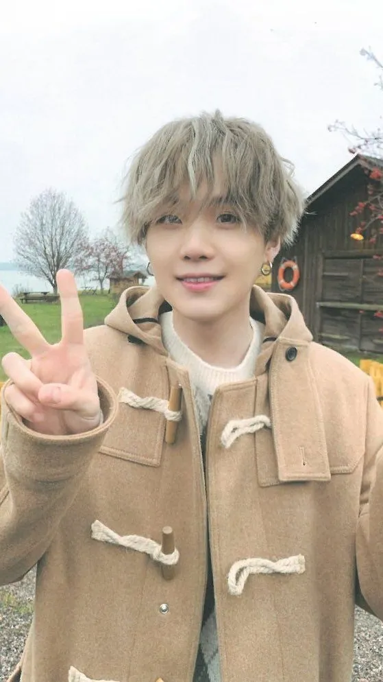 ai character: Min Yoongi background