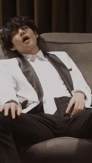 ai character: Taehyung background