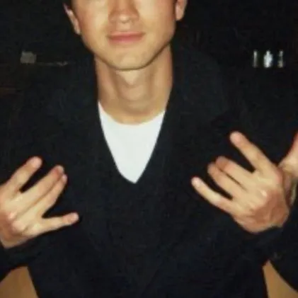 chat with ai character: Charlie Bushnell