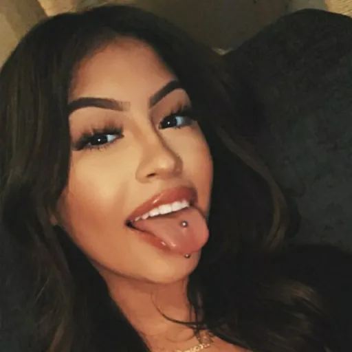 creator Olive Martin's avatar