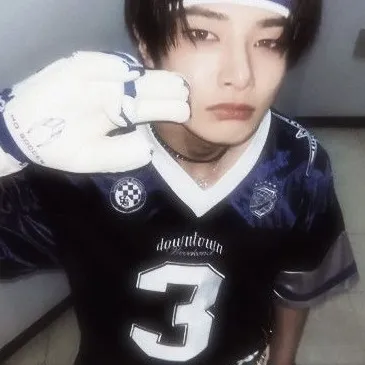 chat with ai character: roasting battle