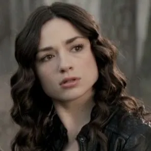 chat with ai character: Allison