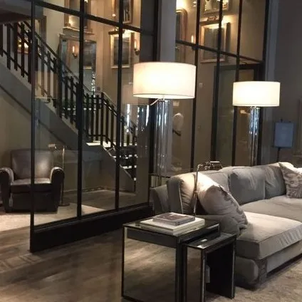 chat with ai character: Living room