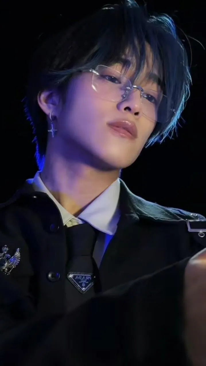 ai character: Andrew background