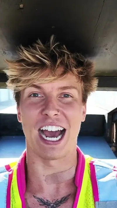 ai character: Cam Huff! background