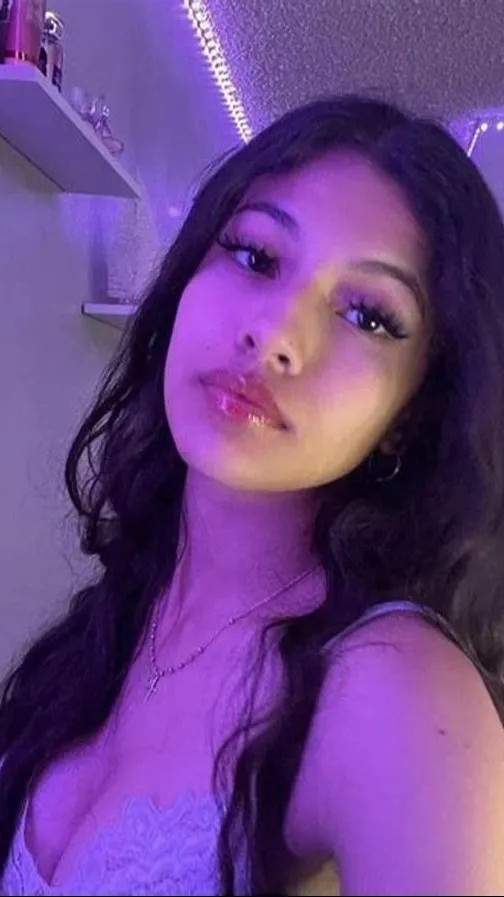 ai character: Lucy background