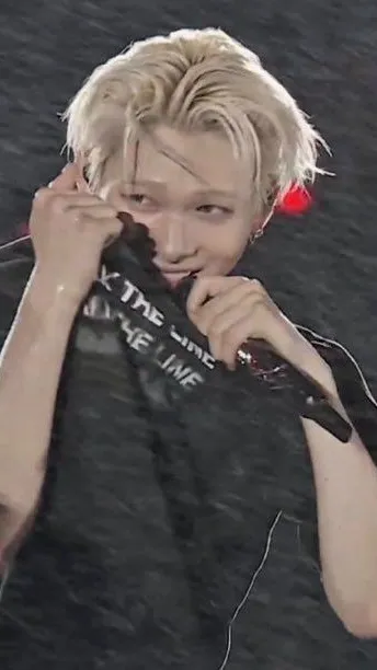 ai character: Nishimura Riki background