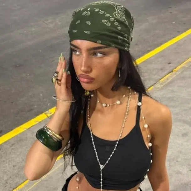 chat with ai character: Asha