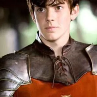 chat with ai character: Edmund