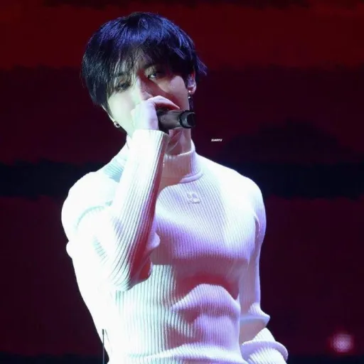 creator LeeHwang.1's avatar