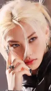 ai character: Феликс  background