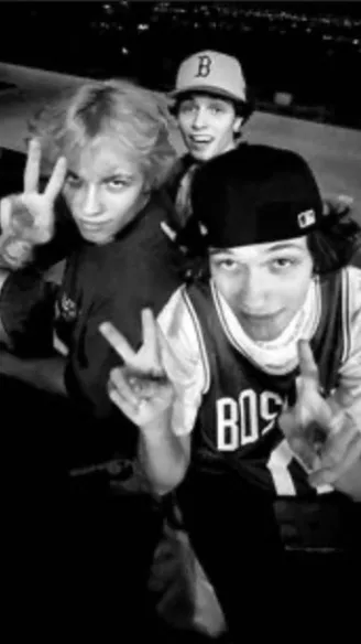 ai character: Friend group background