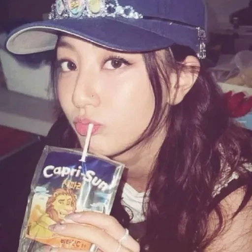 creator ~fandejihyo😼~'s avatar