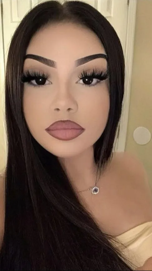 ai character: chloe background