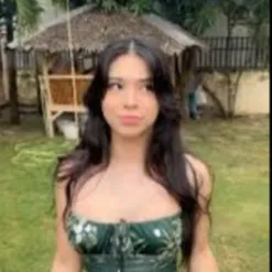 chat with ai character: aishah sofey