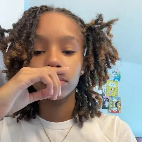 chat with ai character: CJ