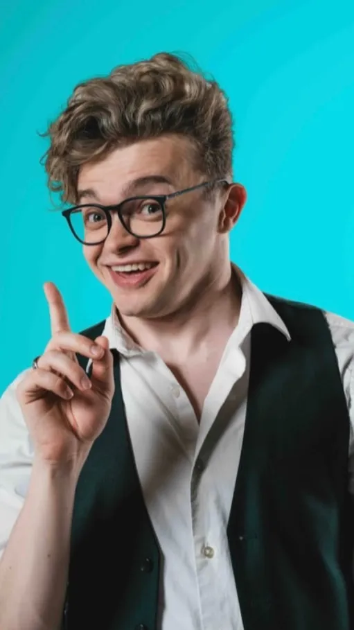 ai character: Cg5 background