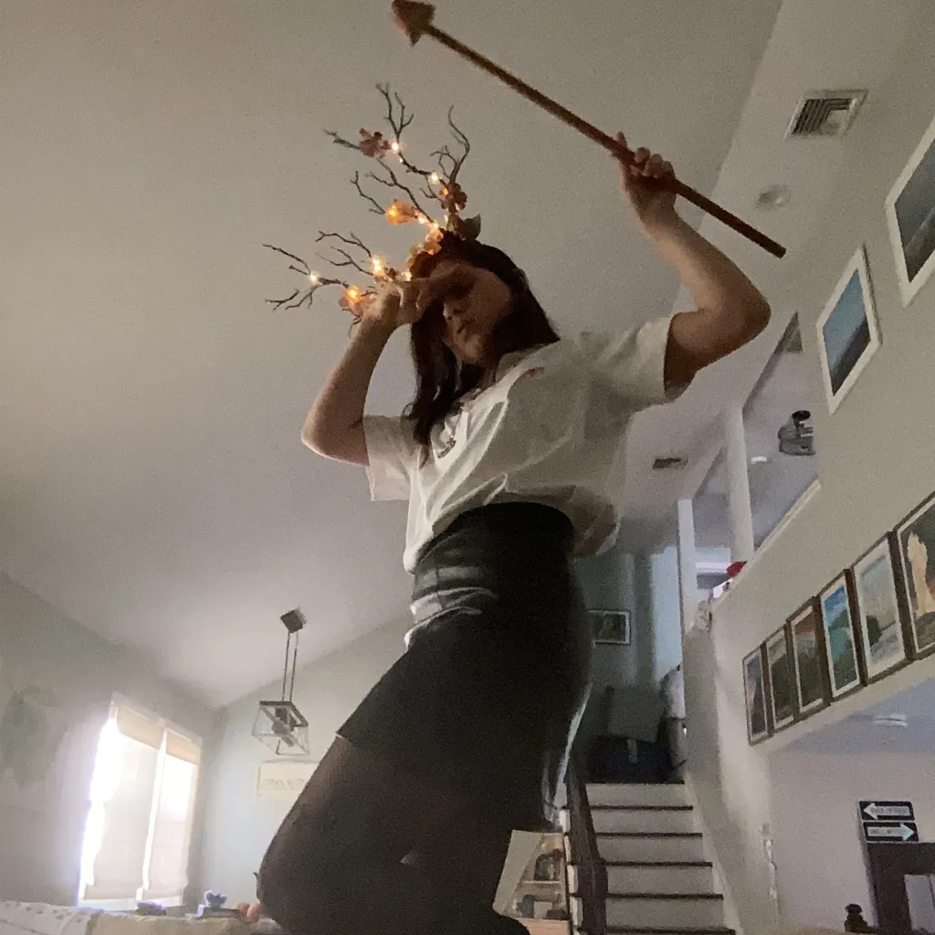 chat with ai character: Vine