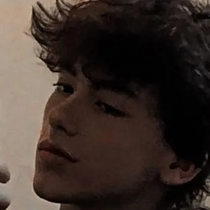 chat with ai character: max <3 