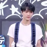 chat with ai character: Jay