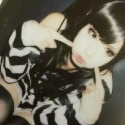 chat with ai character: : : кαуℓα. ︴˚˚