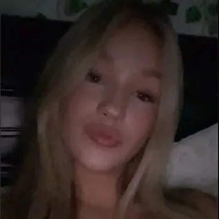 chat with ai character: Casey 