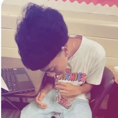 chat with ai character: Leo