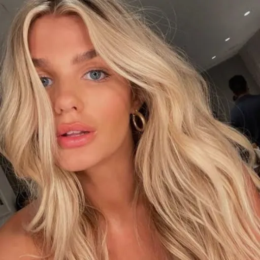 creator chole Gillespie's avatar