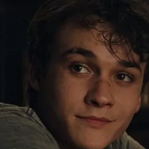 chat with ai character: mattheo riddle