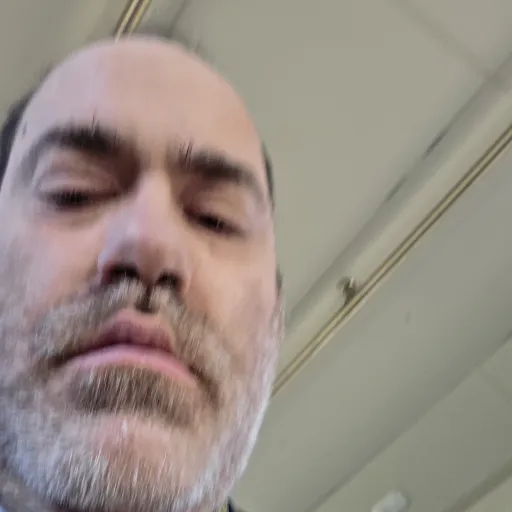 creator Thomas Hennenfent's avatar