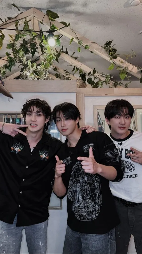 ai character: 3racha background