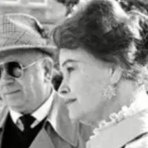 chat with ai character: Ed & Lorraine