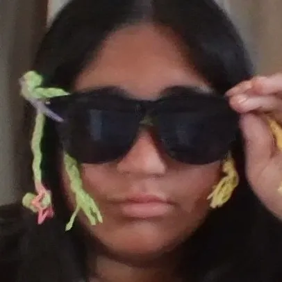 chat with ai character: Valerie.