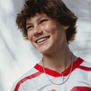 chat with ai character: Maddox Batson