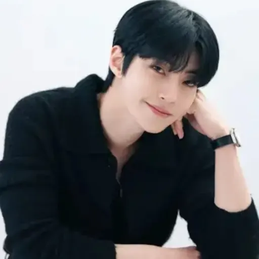 creator Elizabeth Anahi💔's avatar