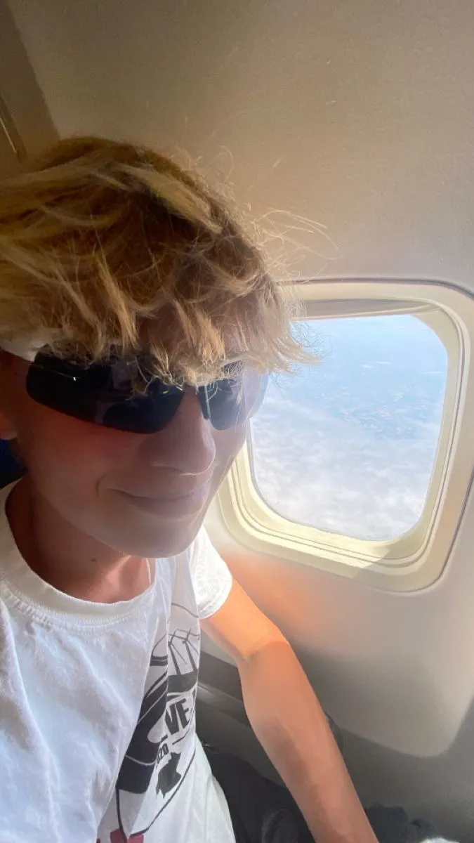 ai character: Cris background