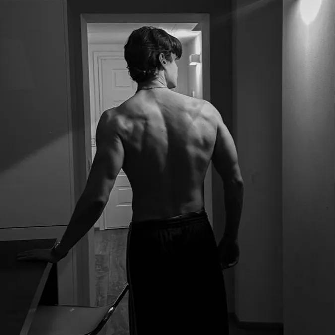 chat with ai character: Luca Moretti