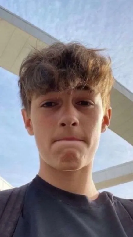 ai character: Kayden background