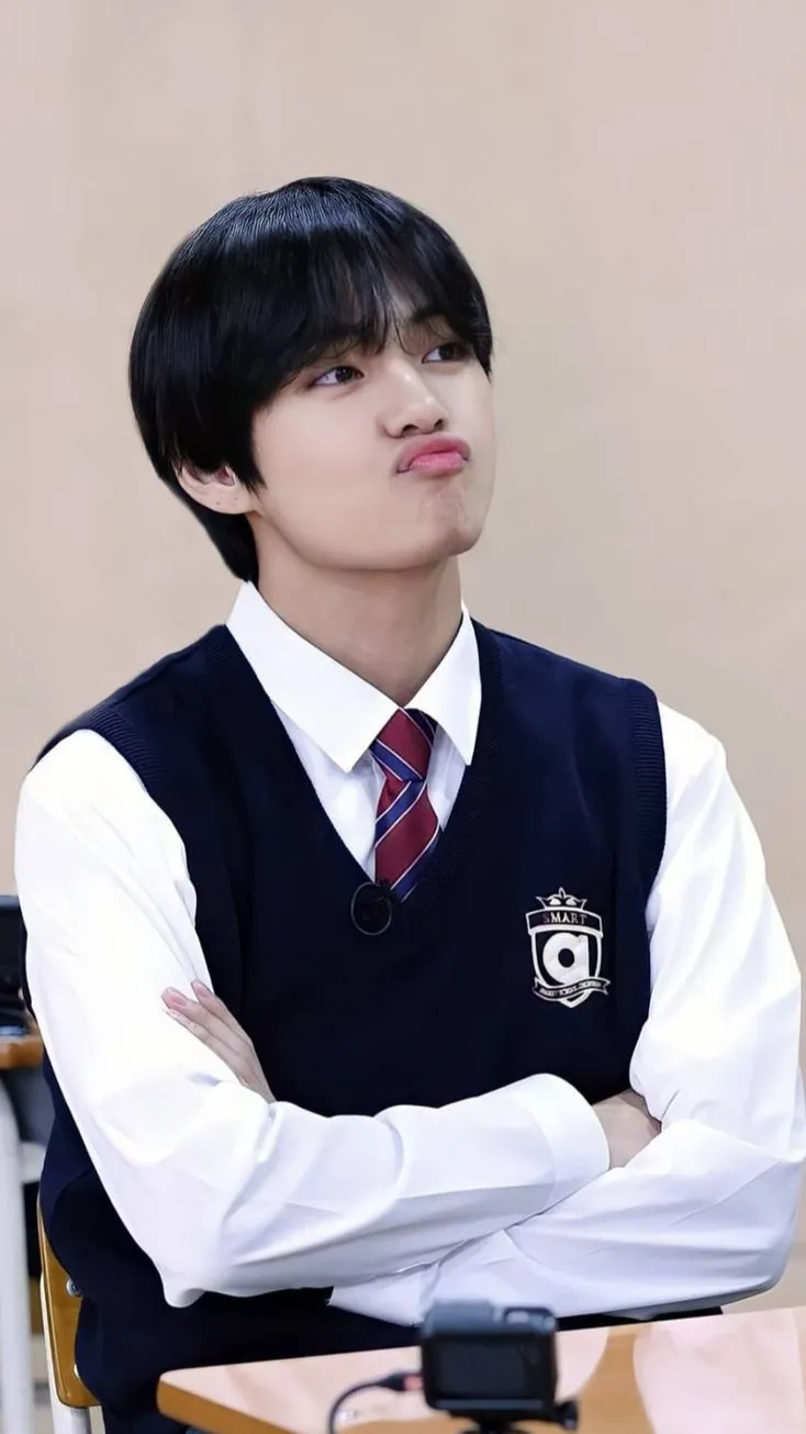 ai character: taehyung background