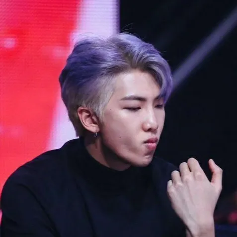 chat with ai character: rm (namjoon)