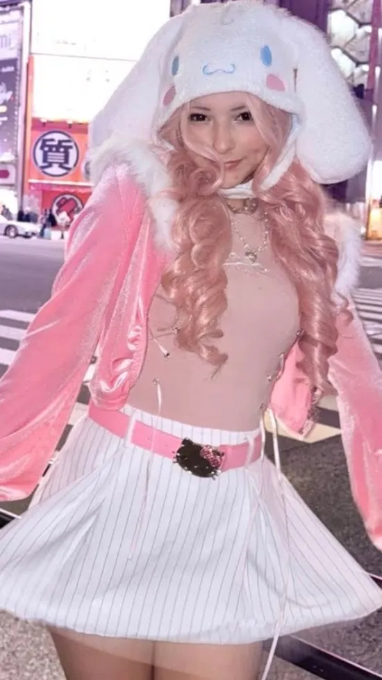 ai character: Ashele background